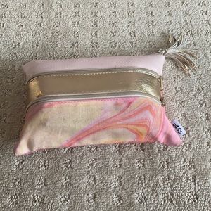 Typo super cute pencil case!